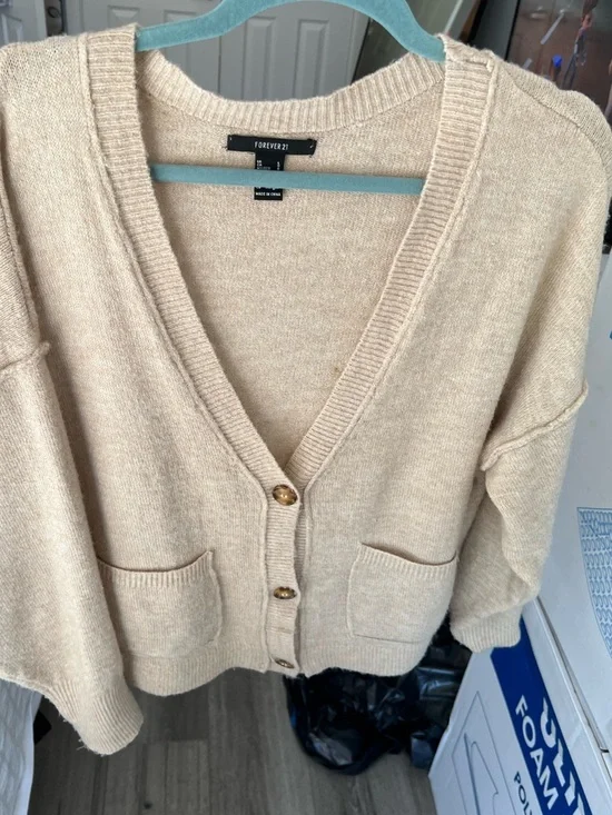 Forever 21 Beige V-Neck Button Pocket Cardigan Size Large GUC - Picture 4 of 5